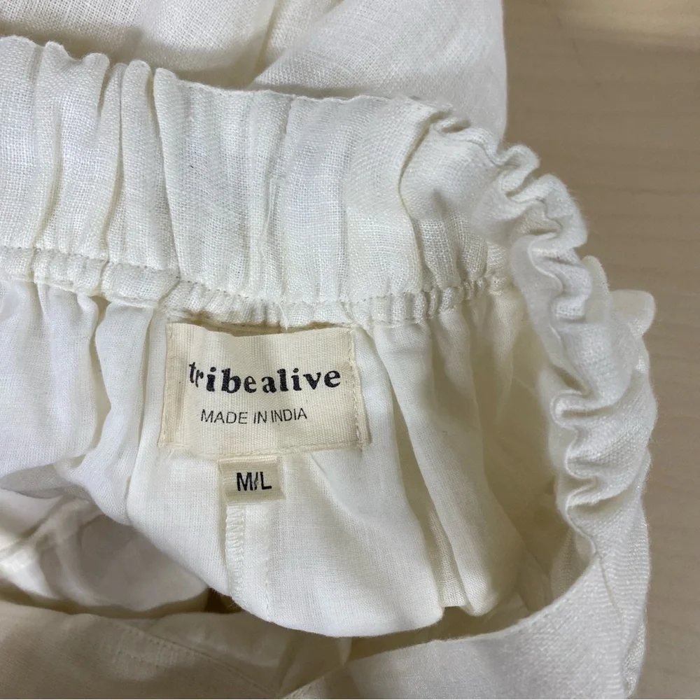 Tribe Alive Linen Jumpsuit M/L Wide Leg Cream Tie Strap Minimalist Resort - Picture 5 of 5